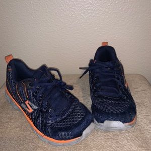 Boys Sketchers Sneakers Size 5